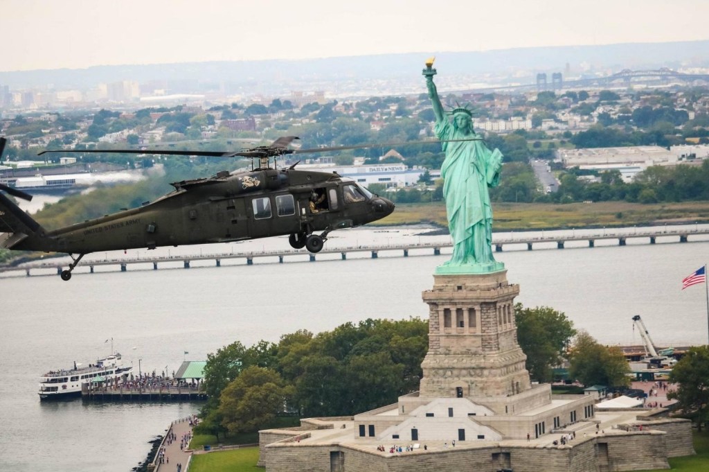 Black Hawk helicopter struck by drone over Staten Island NY 3