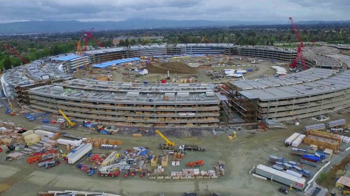 Short interview with Matthew Roberts who's been documenting the construction of Apple Park with his drone