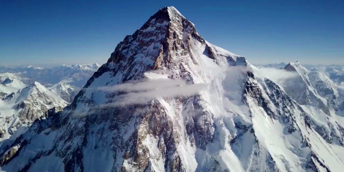 DJI Mavic Pro takes photo of K2 mountain at 8,400m or 27,600 feet high!