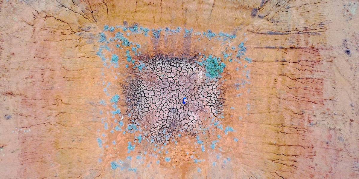 100% drought in Australia made visible through drone photos