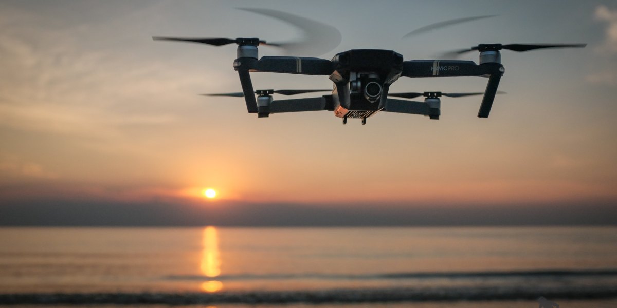 DroneDJ Review: The sun is setting on the world's favorite drone, the DJI Mavic Pro
