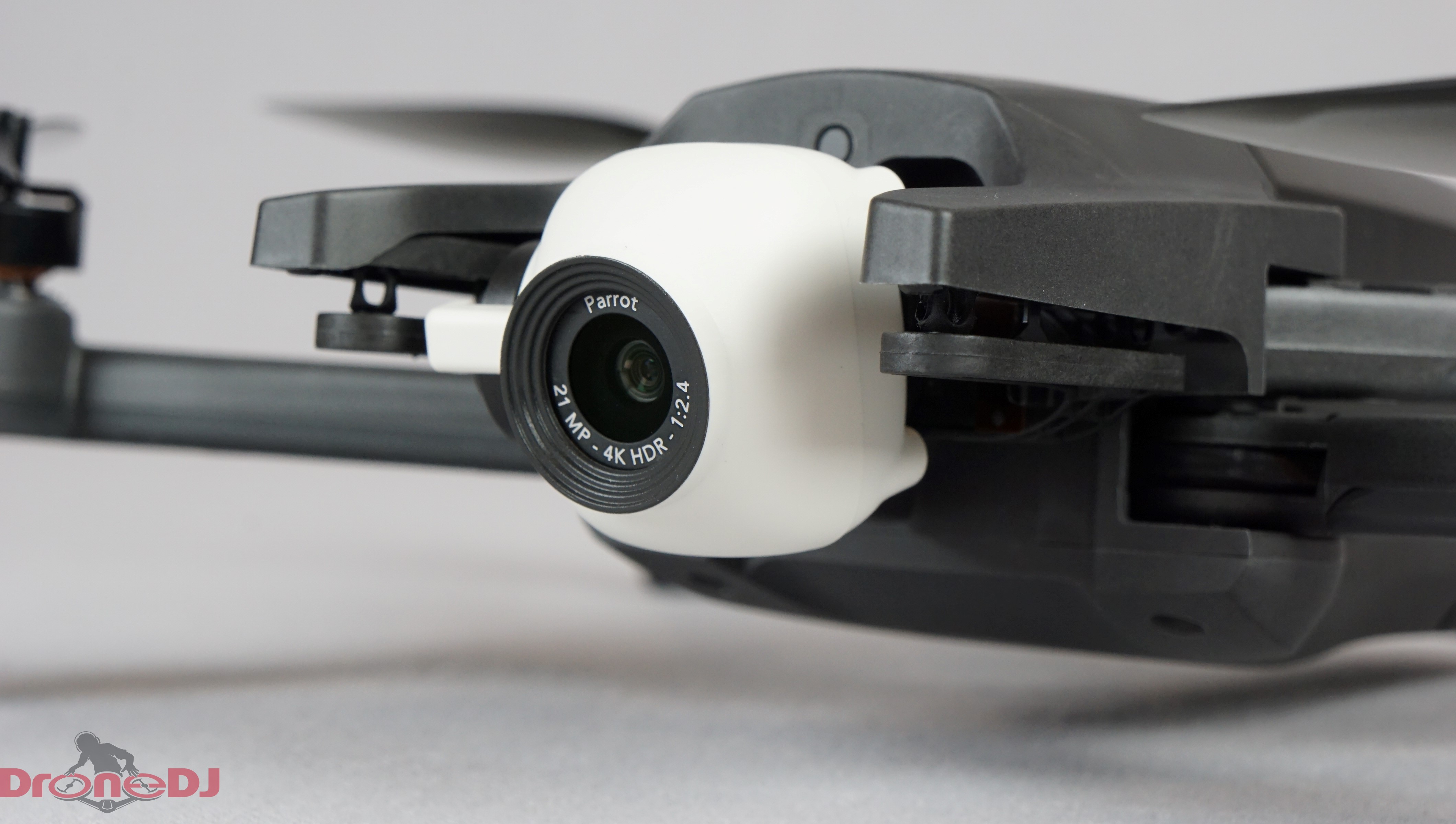 Review: The Parrot Anafi - Zoom and a 4K camera creates