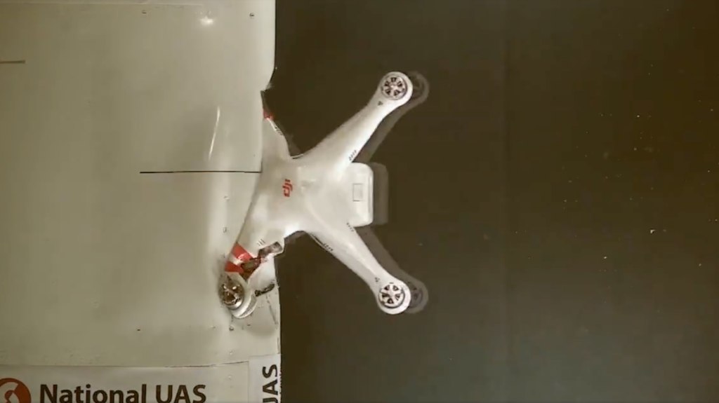 [Update: video] Even small drones, like a DJI Phantom, pose a risk to manned aircraft [video]
