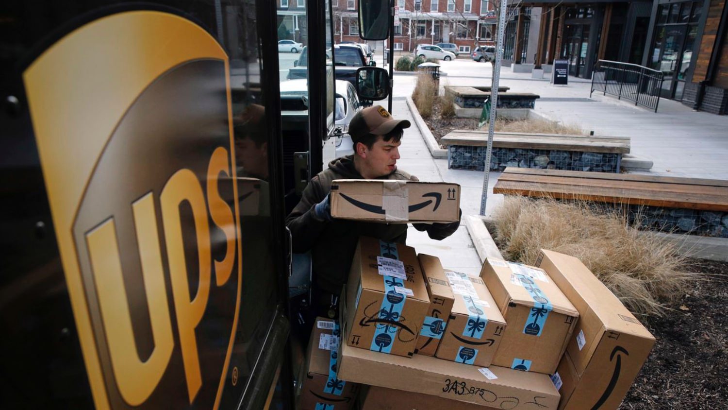 ups-to-start-using-drones-as-demand-for-same-day-delivery-increases