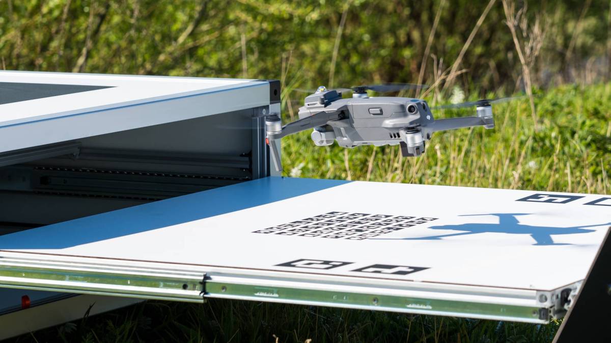 AirHub autonomous drone box