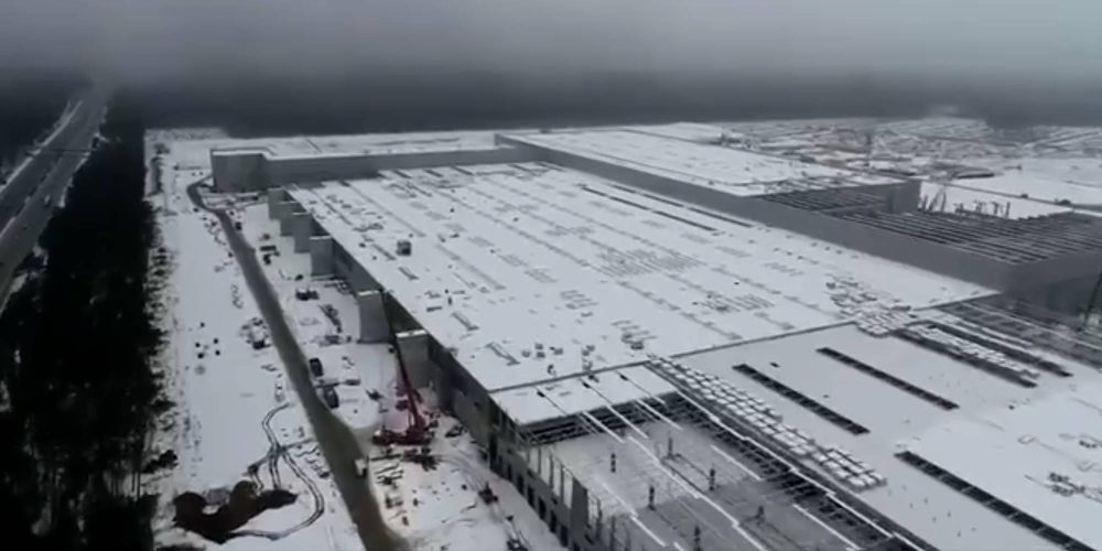 Elon Musk Shares A Snowy Video Of Tesla S Berlin Gigafactory Dronedj