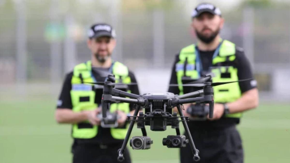 police drone bools