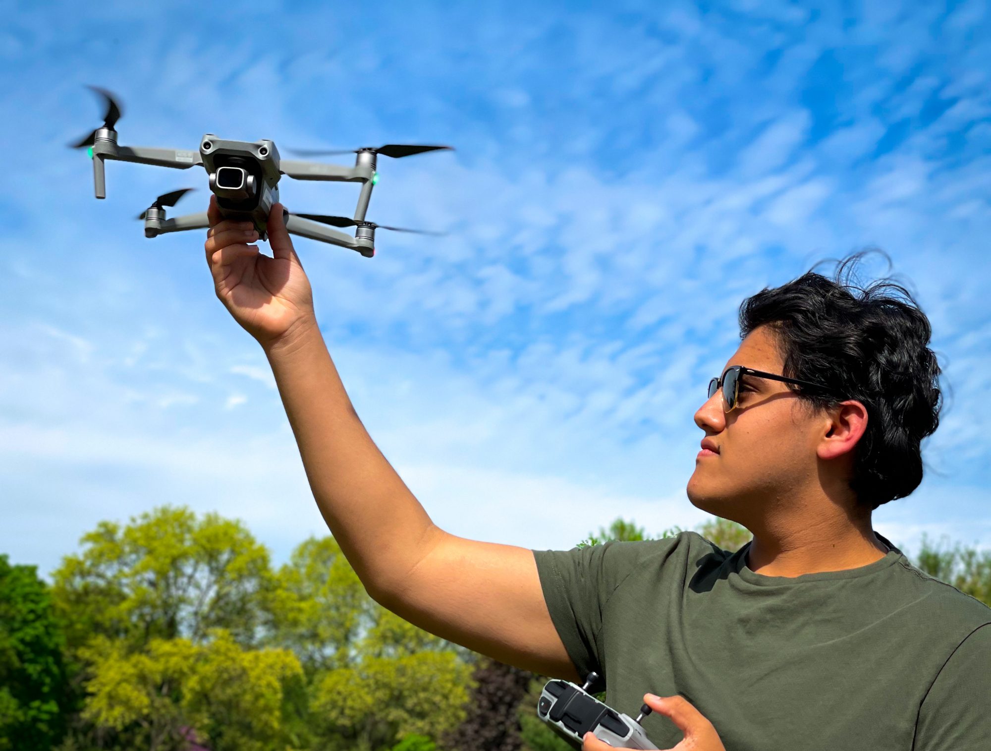 Machu Picchu sangtekster Skraldespand Meet Canada's youngest drone pilot with an Advanced Operations license