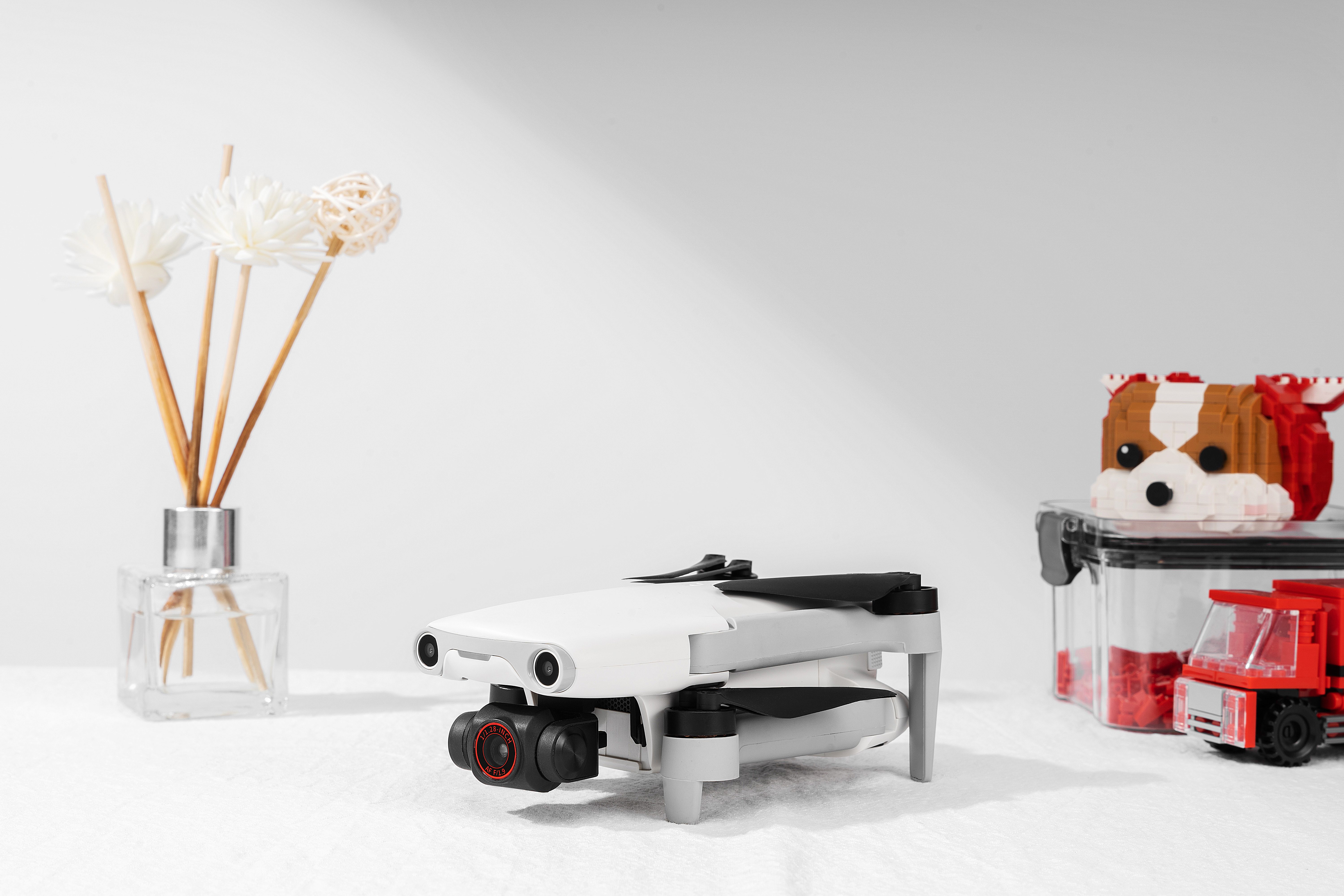 Autel снижает цены на дроны EVO Nano и Lite до $170 к Дню отца