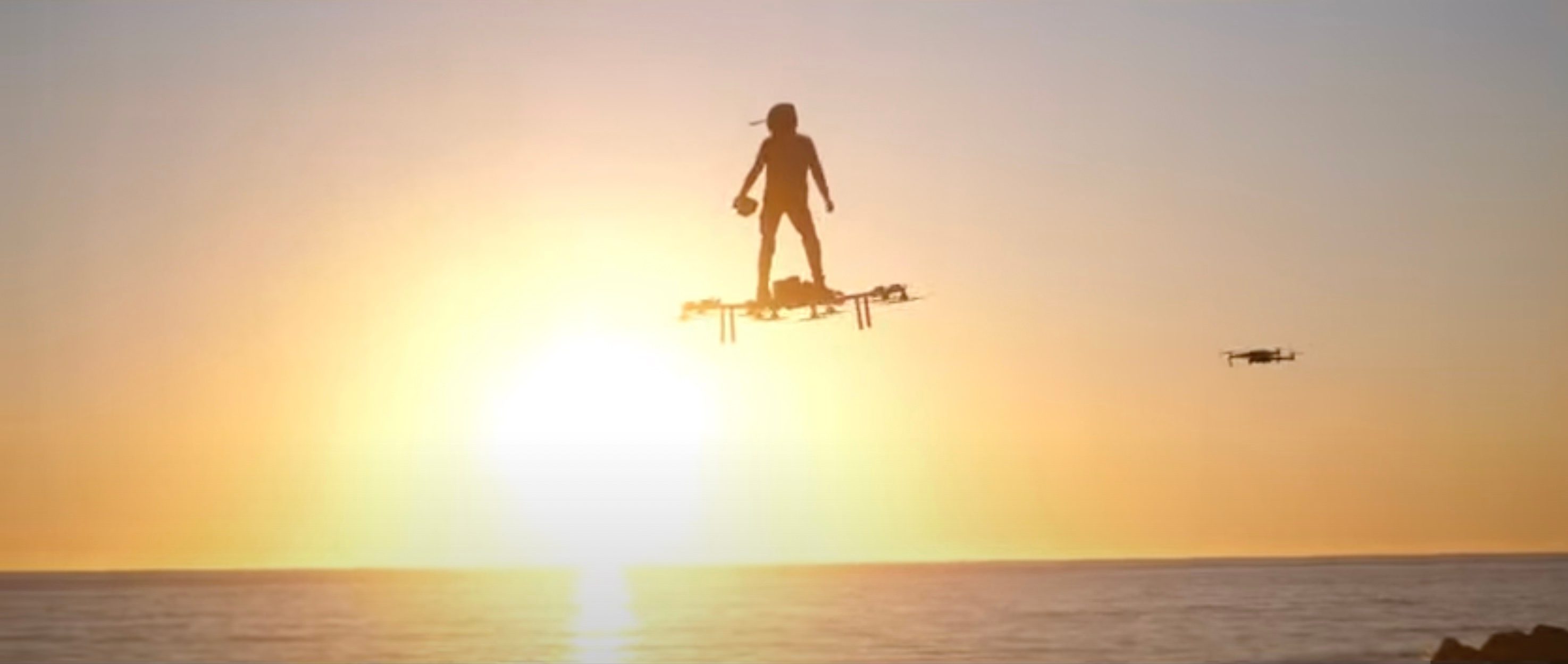 Новое видео Insta360 демонстрирует создание Хантером Ковальдом ховерборда SkySurfer в стиле Зеленого Гоблина