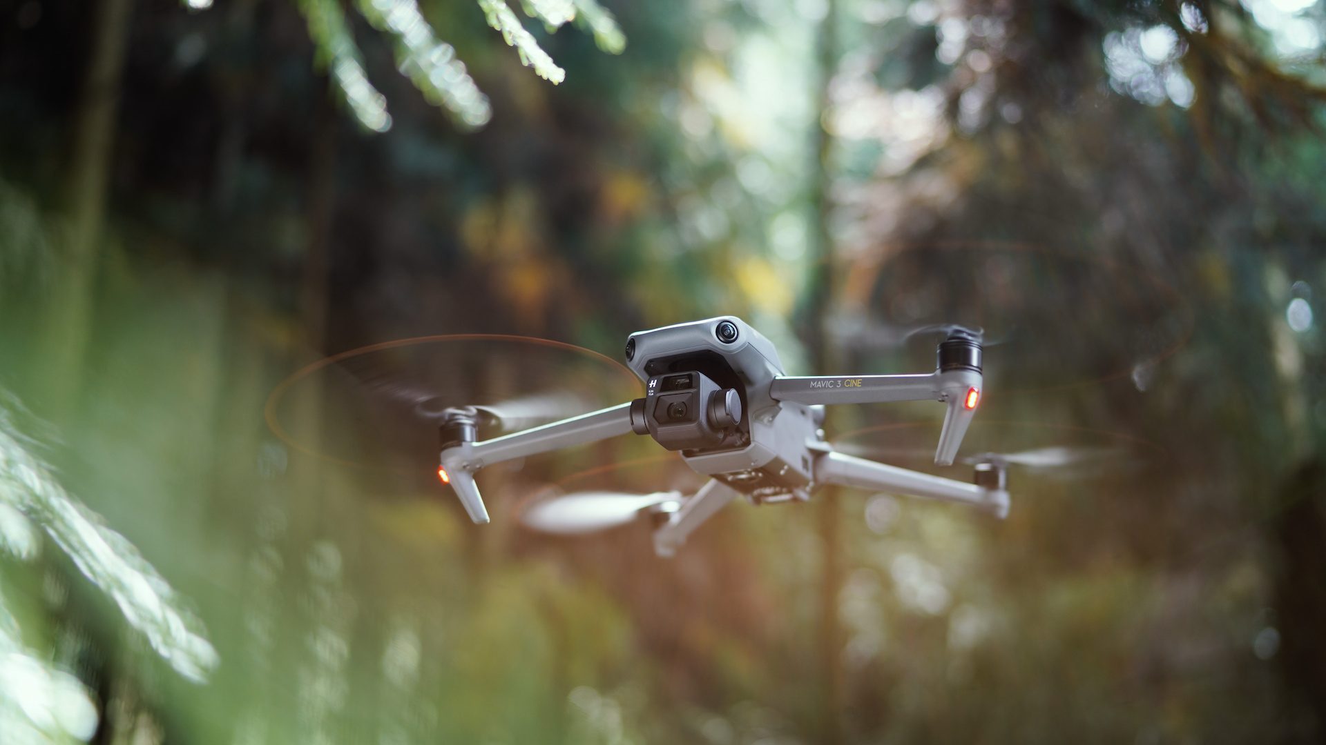 DJI обдумывает производство в США на фоне угрозы запрета дронов, но не покинет рынок