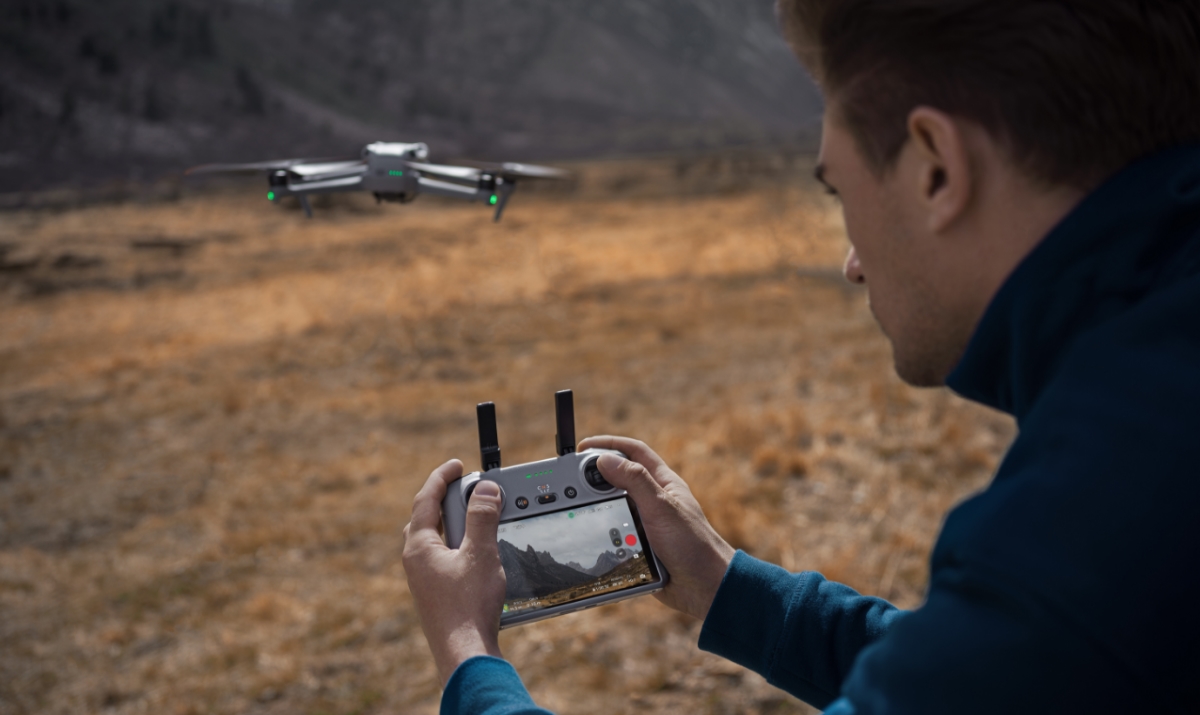 All about RC 2, DJI's new drone remote controller with screen