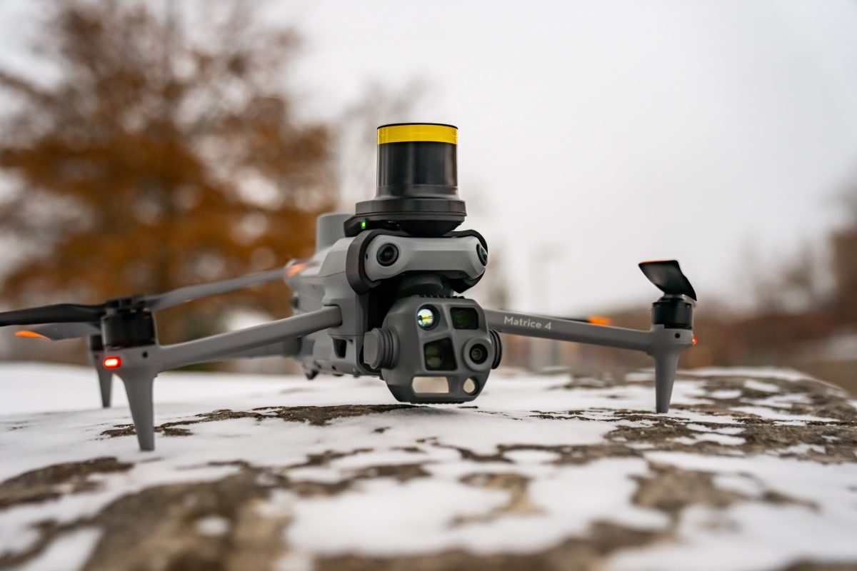 AVSS представляет систему безопасности с парашютом для дрона DJI Matrice 4