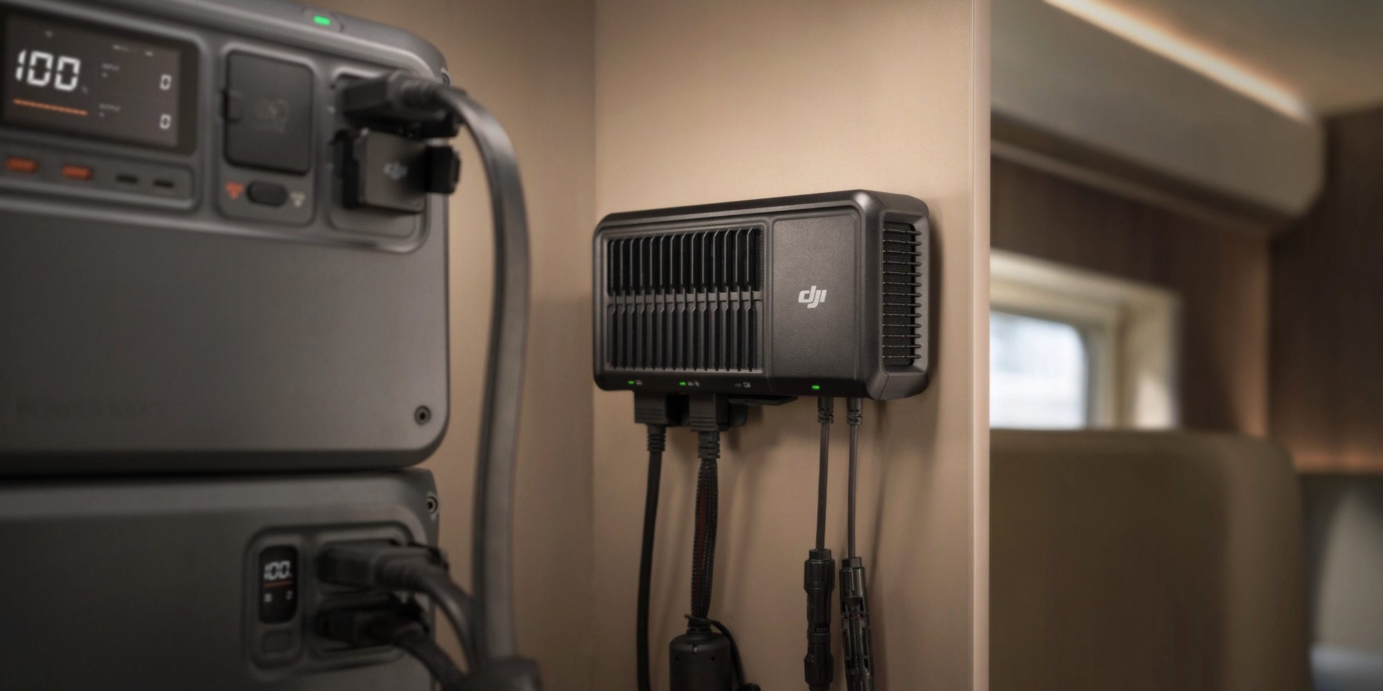 DJI расширяет линейку Power новыми солнечными и сверхбыстрыми автомобильными зарядными устройствами