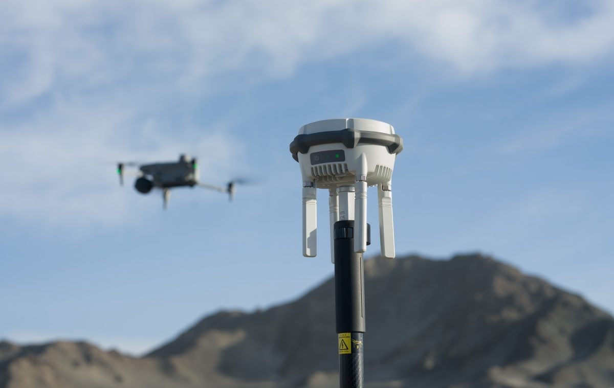 DJI D-RTK 3: Точность и мощность для серий дронов Matrice, M3E