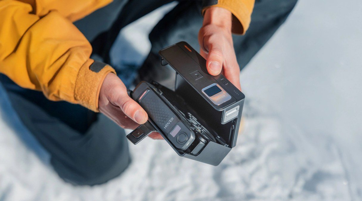 Дроны HoverAir X1 Pro и Pro Max получили улучшенное отслеживание зимой